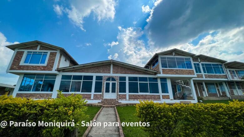 Apartahotel Para�so Moniquir�