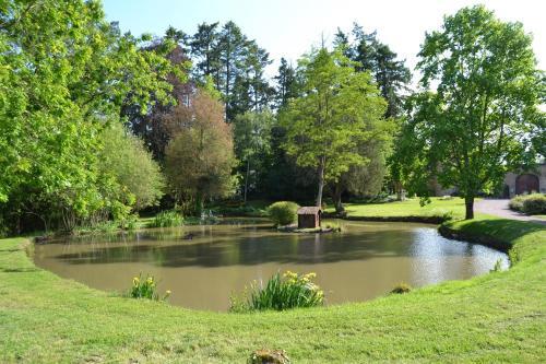 Bed & Breakfast Ch�teau De Peufeilhoux