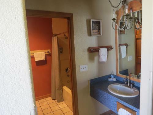 Mountain Motel