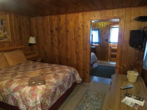 Mountain Motel