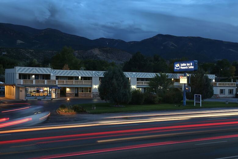 Motel Salida Inn & Monarch Suites