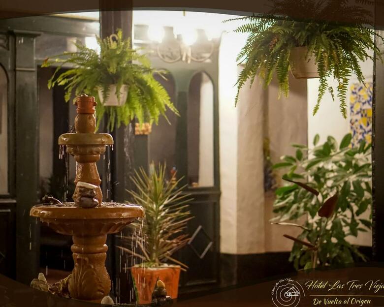 Hotel Las Tres Viejas