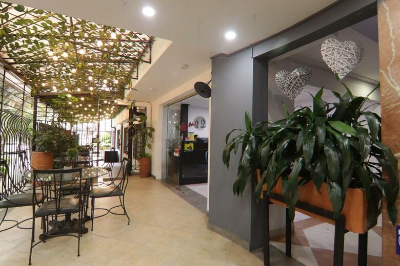 Hotel Casa Laureles Malib�