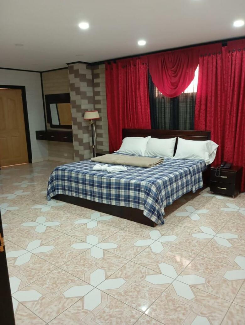 Hotel Hollywood Paradise Zf
