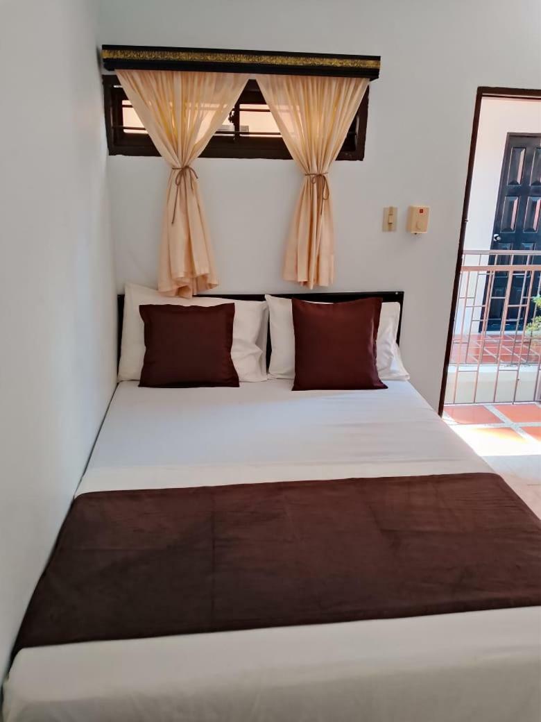 Hotel La Casa Del Huesped