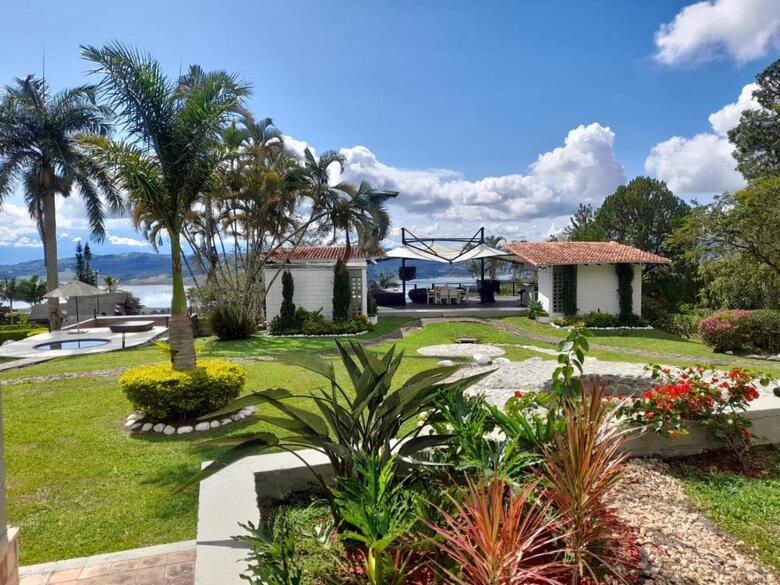 Agroturismo Hotel Maca Lago Calima