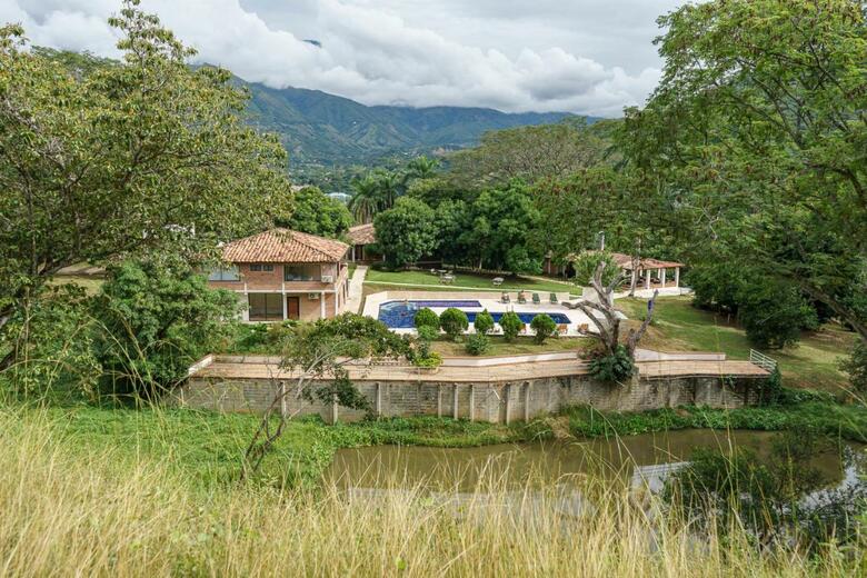 Tres Lagos Finca Hotel
