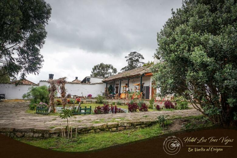 Hotel Las Tres Viejas