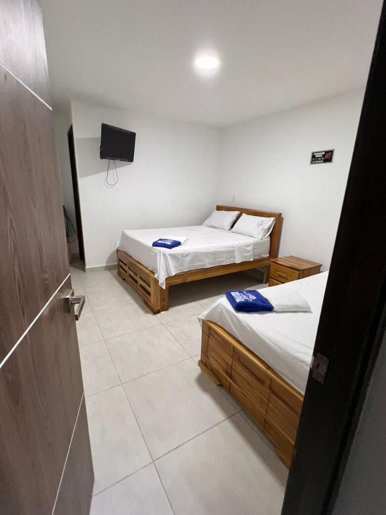 Hotel Almirante Rag