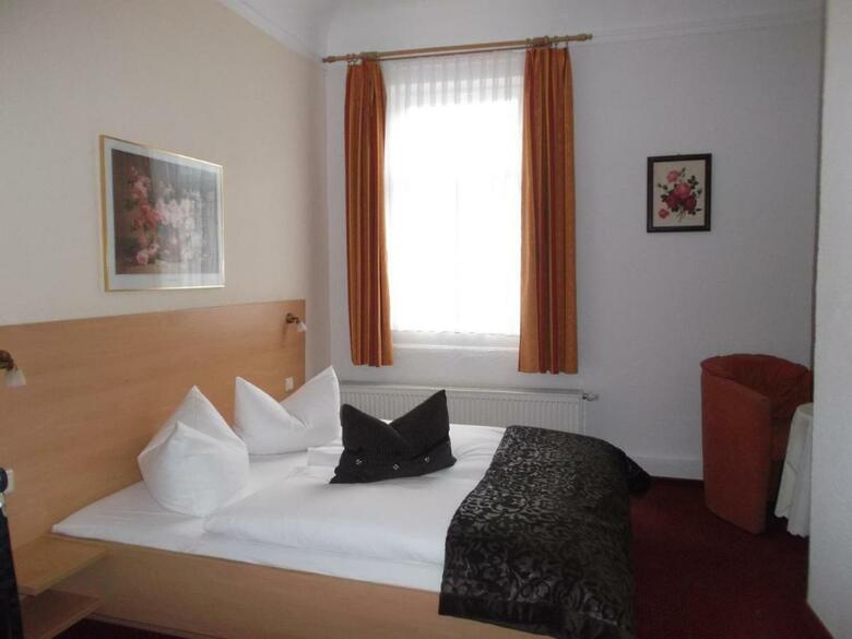 Hostal Hotelpension Am Dom