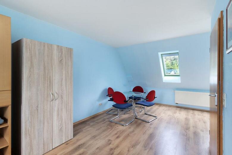Hostal Hotel Neue Krone - Markt Erlbach