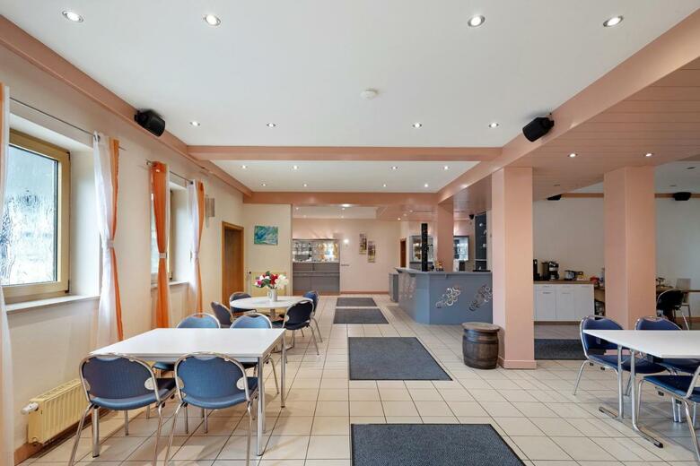 Hostal Hotel Neue Krone - Markt Erlbach