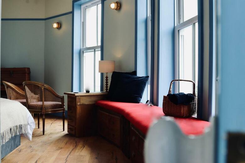 The London & Paris Hotel