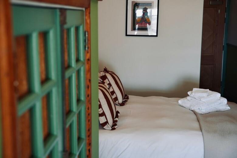 The London & Paris Hotel