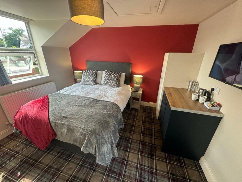 The Prince Albert Pub & Hotel