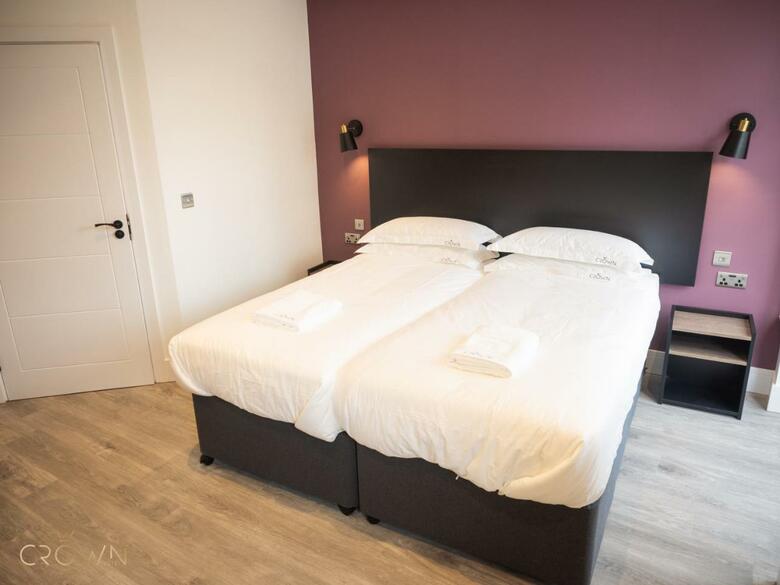 Crown Hotel