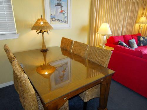 Aparthotel Crystal Sands Condominiums By Wyndham Vacation Rentals