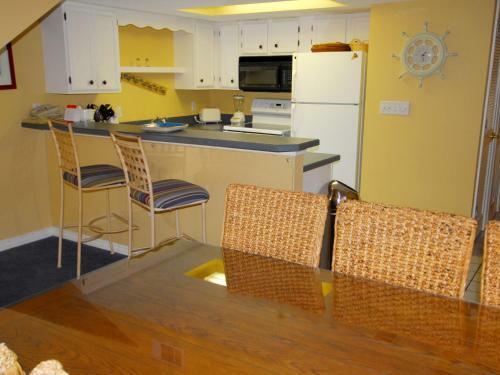 Aparthotel Crystal Sands Condominiums By Wyndham Vacation Rentals