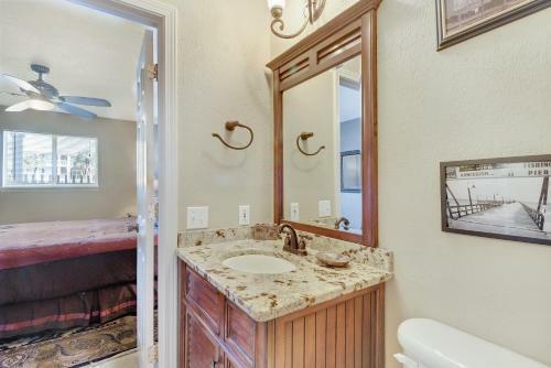 Aparthotel Crystal Sands Condominiums By Wyndham Vacation Rentals