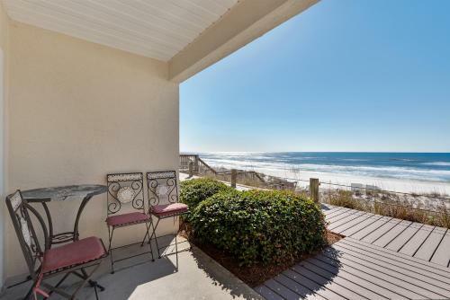 Aparthotel Crystal Sands Condominiums By Wyndham Vacation Rentals