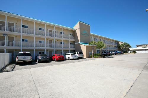 Aparthotel Crystal Sands Condominiums By Wyndham Vacation Rentals