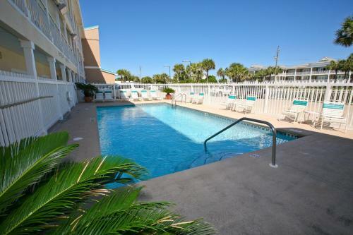 Aparthotel Crystal Sands Condominiums By Wyndham Vacation Rentals
