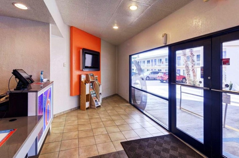 Motel 6 Destin