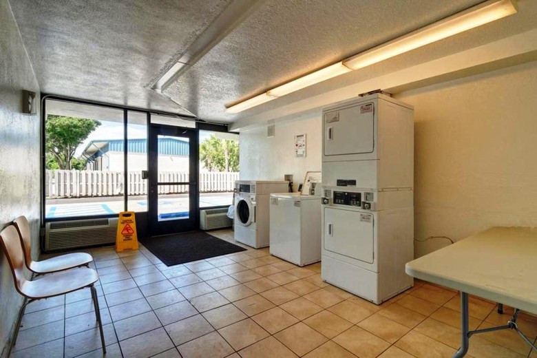 Motel 6 Destin