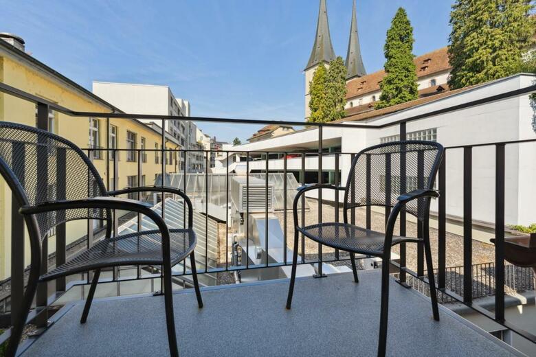 Glandon Suites - Self Check-in Hotel