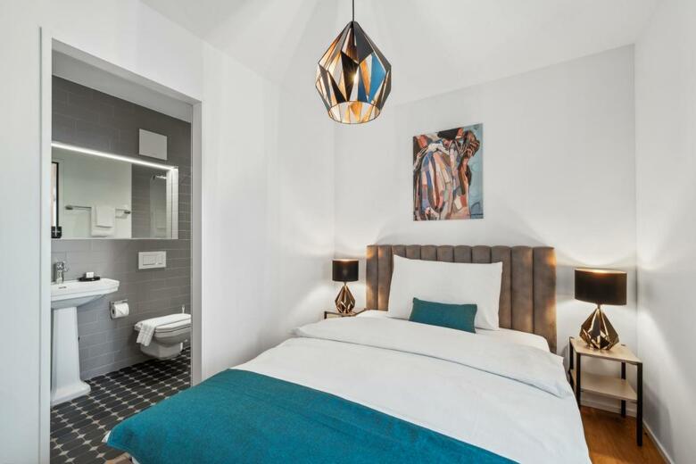 Glandon Suites - Self Check-in Hotel
