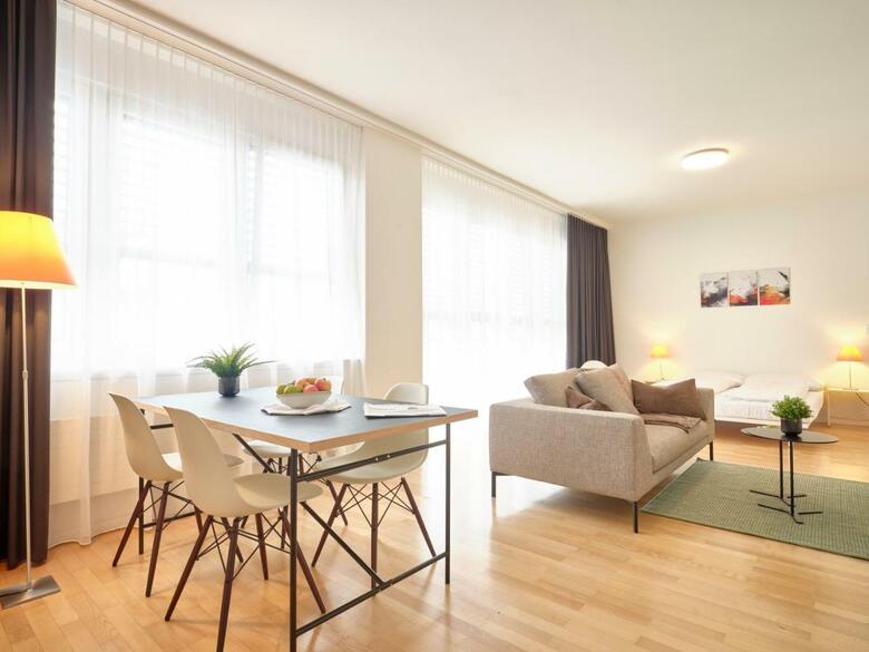 Apartments By Hotel Astoria