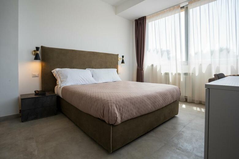 Hotel Bul�