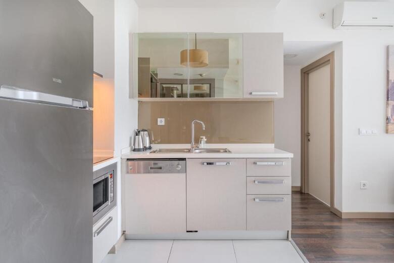 Prime Suites Apart Hotel And Residence
