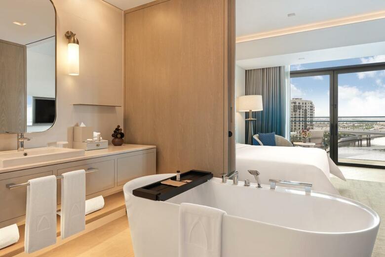 Hotel Palace Dubai Creek Harbour