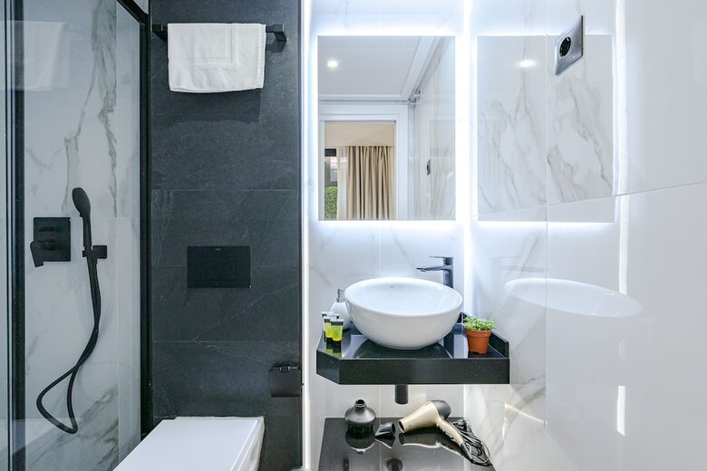 Aparthotel Feelathome Ventas Suites