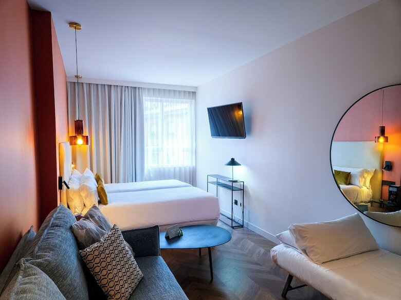 Aparthotel Tribu Malasa�a