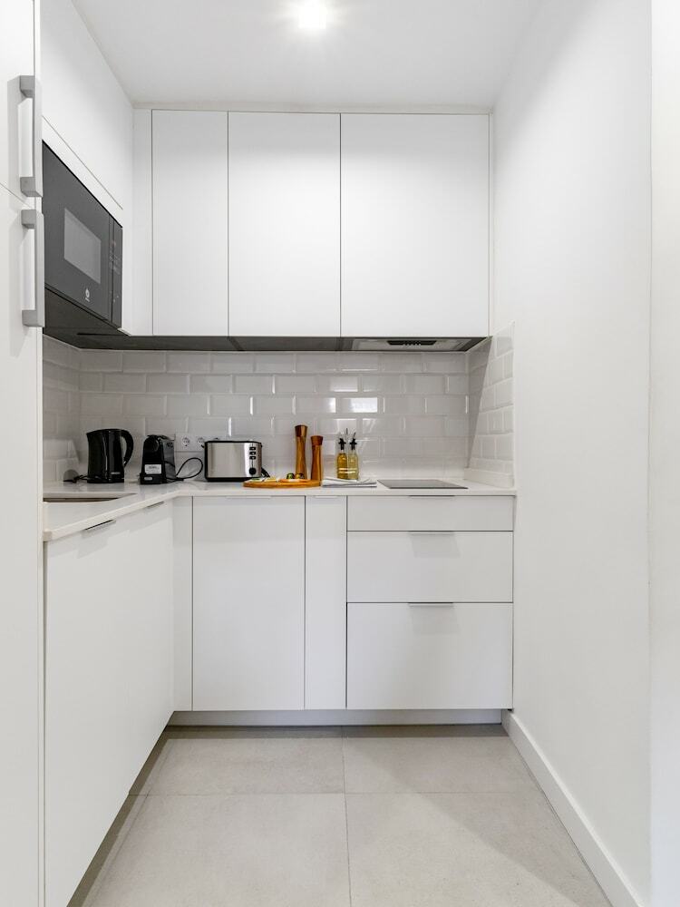 Aparthotel Limehome Madrid Calle Ave Mar�a