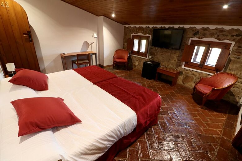 Hotel Monasterio Rocamador
