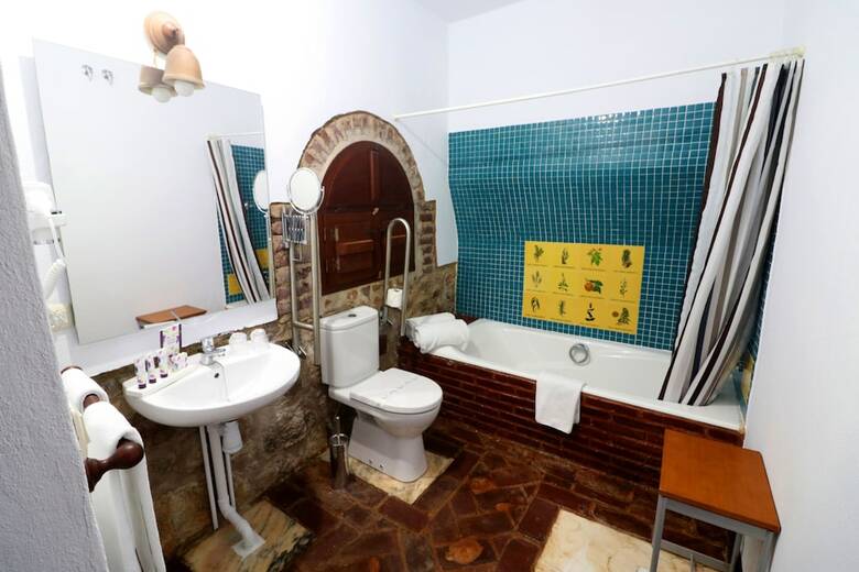 Hotel Monasterio Rocamador