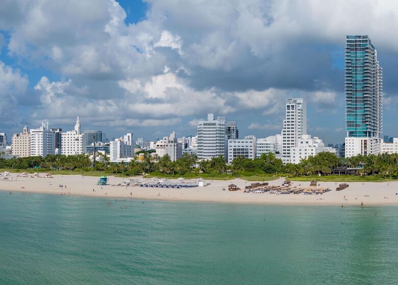 Hotel Nautilus Sonesta Miami Beach