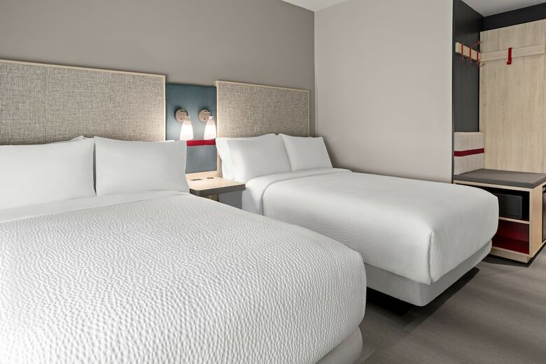 Avid Hotel Brooklyn Dyker Heights By Ihg