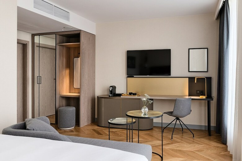 Hotel Crowne Plaza Warsaw - The Hub By Ihg