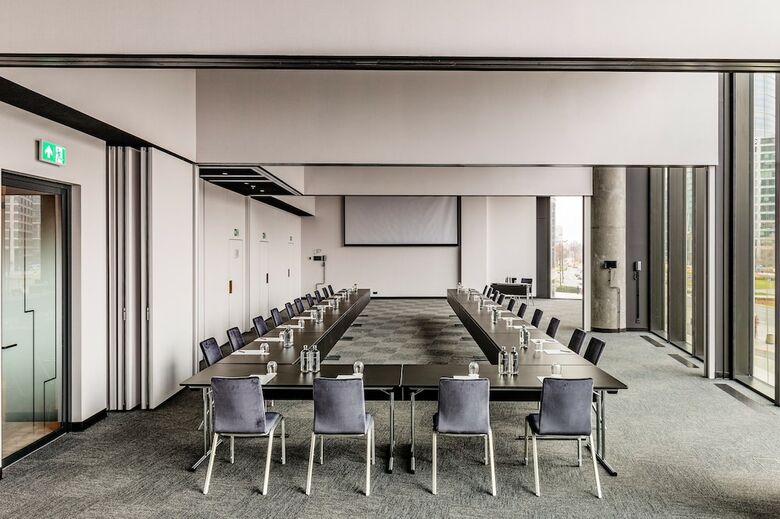 Hotel Crowne Plaza Warsaw - The Hub By Ihg