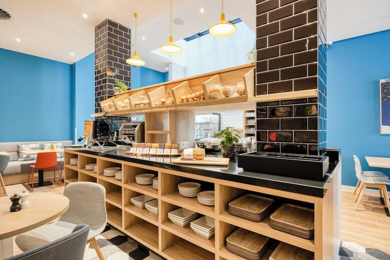 Hotel Holiday Inn Express Antwerp City Centre By Ihg