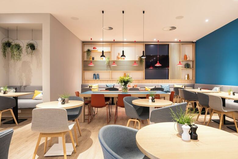 Hotel Holiday Inn Express Antwerp City Centre By Ihg
