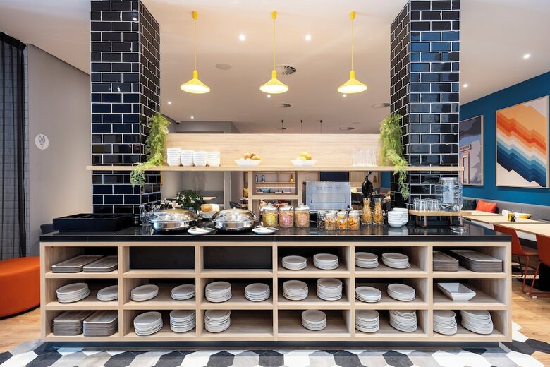 Hotel Holiday Inn Express Antwerp City Centre By Ihg