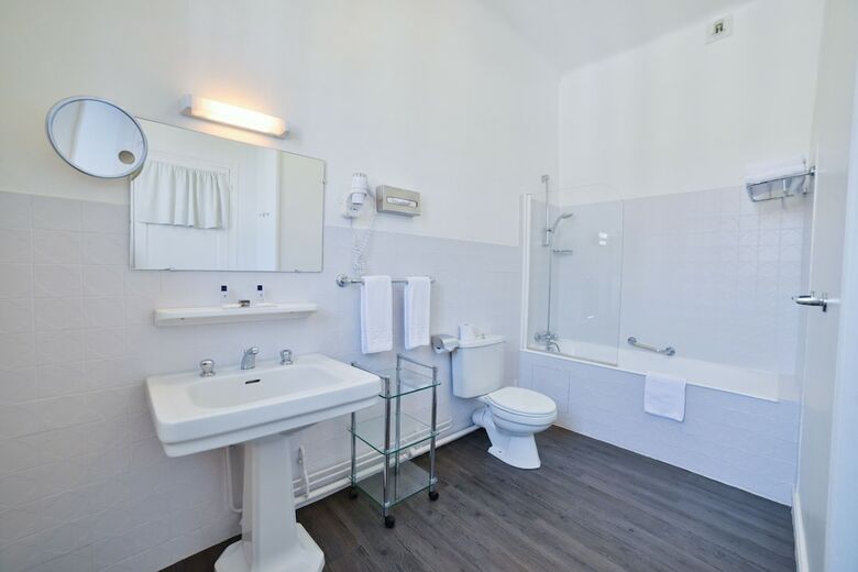 Mercure Bayonne Centre Le Grand Hotel