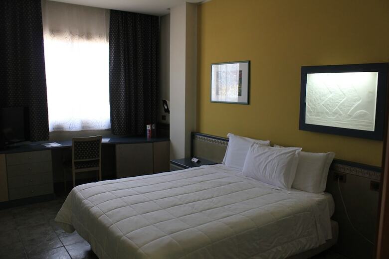 Hotel Ibis Styles Palermo President