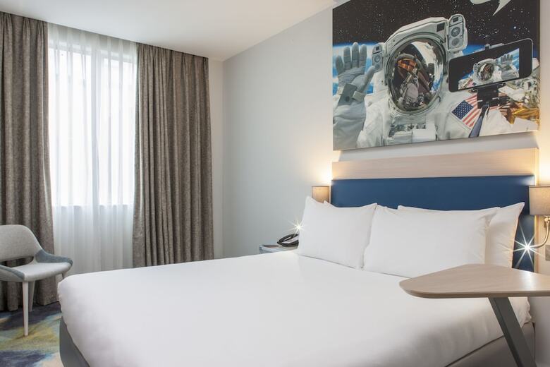 Hotel Ibis Styles London Heathrow