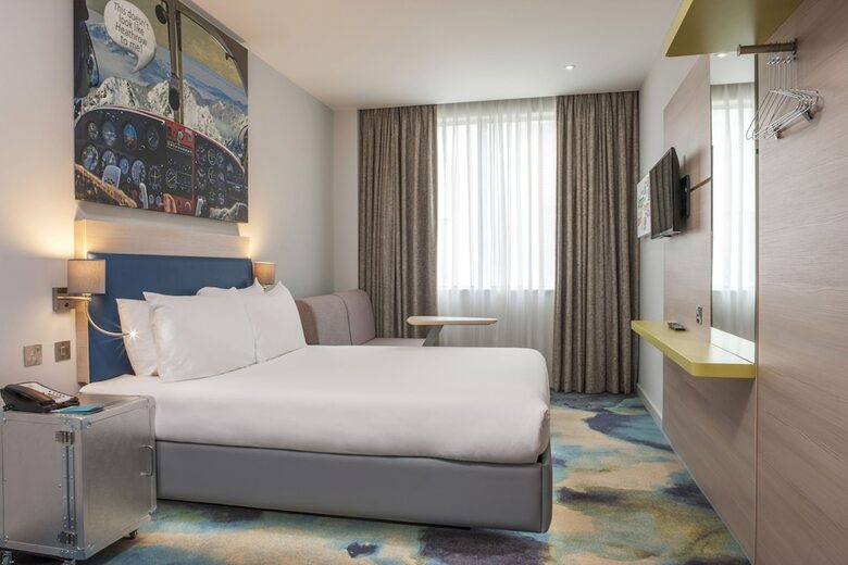 Hotel Ibis Styles London Heathrow